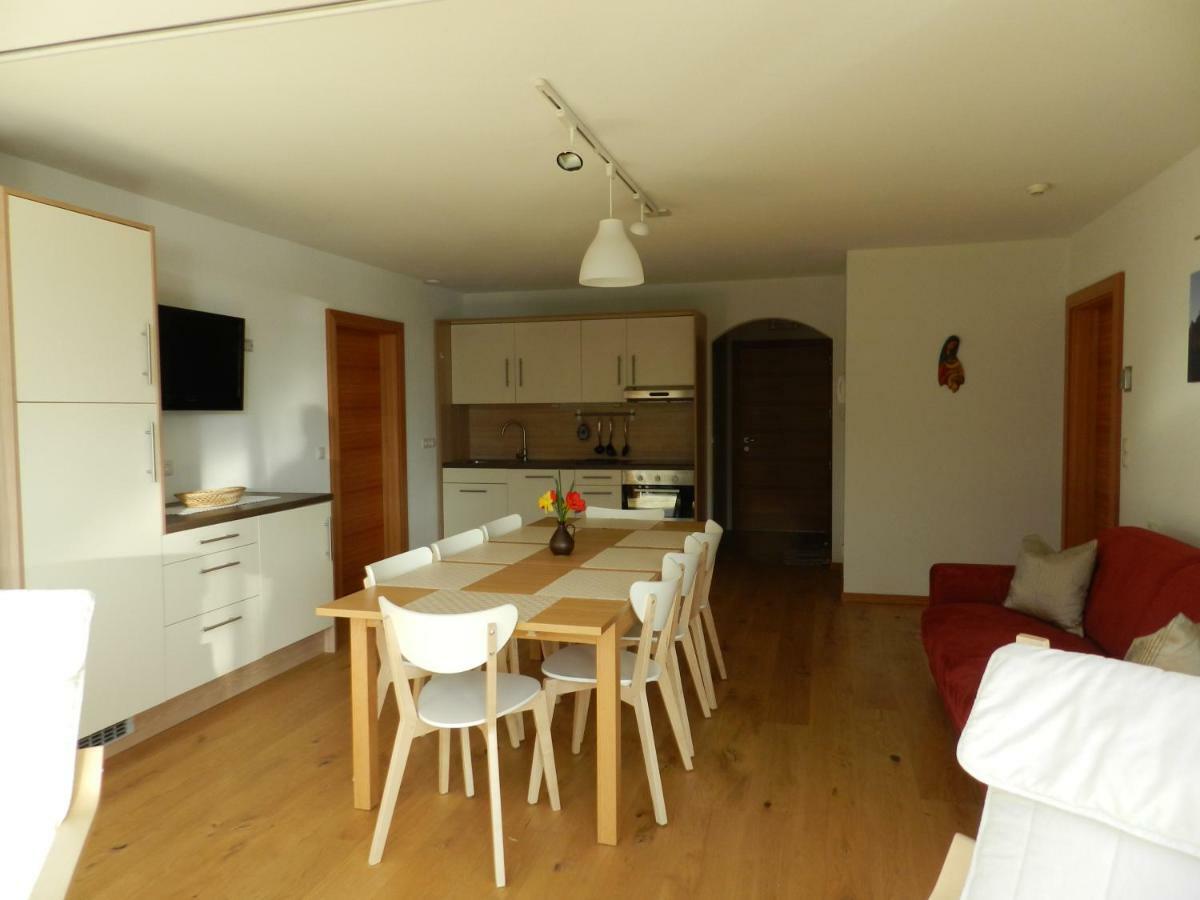 Apartments Bachmann San Candido Exterior foto
